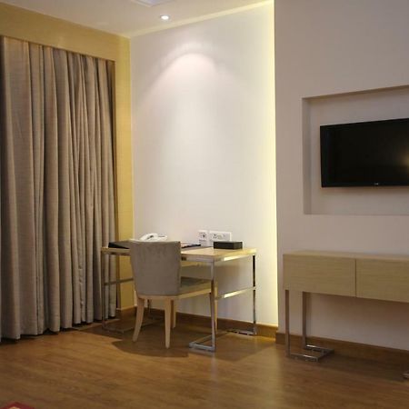 Country Inn & Suites By Radisson, מיראט מראה חיצוני תמונה