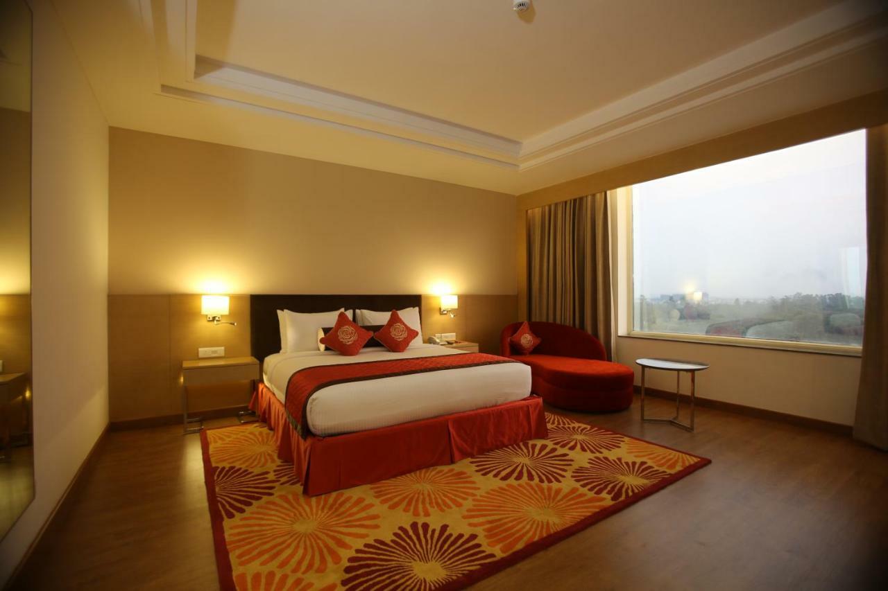 Country Inn & Suites By Radisson, מיראט מראה חיצוני תמונה
